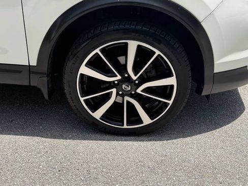 Used 2018 Nissan Rogue Sport SL FWD image 10