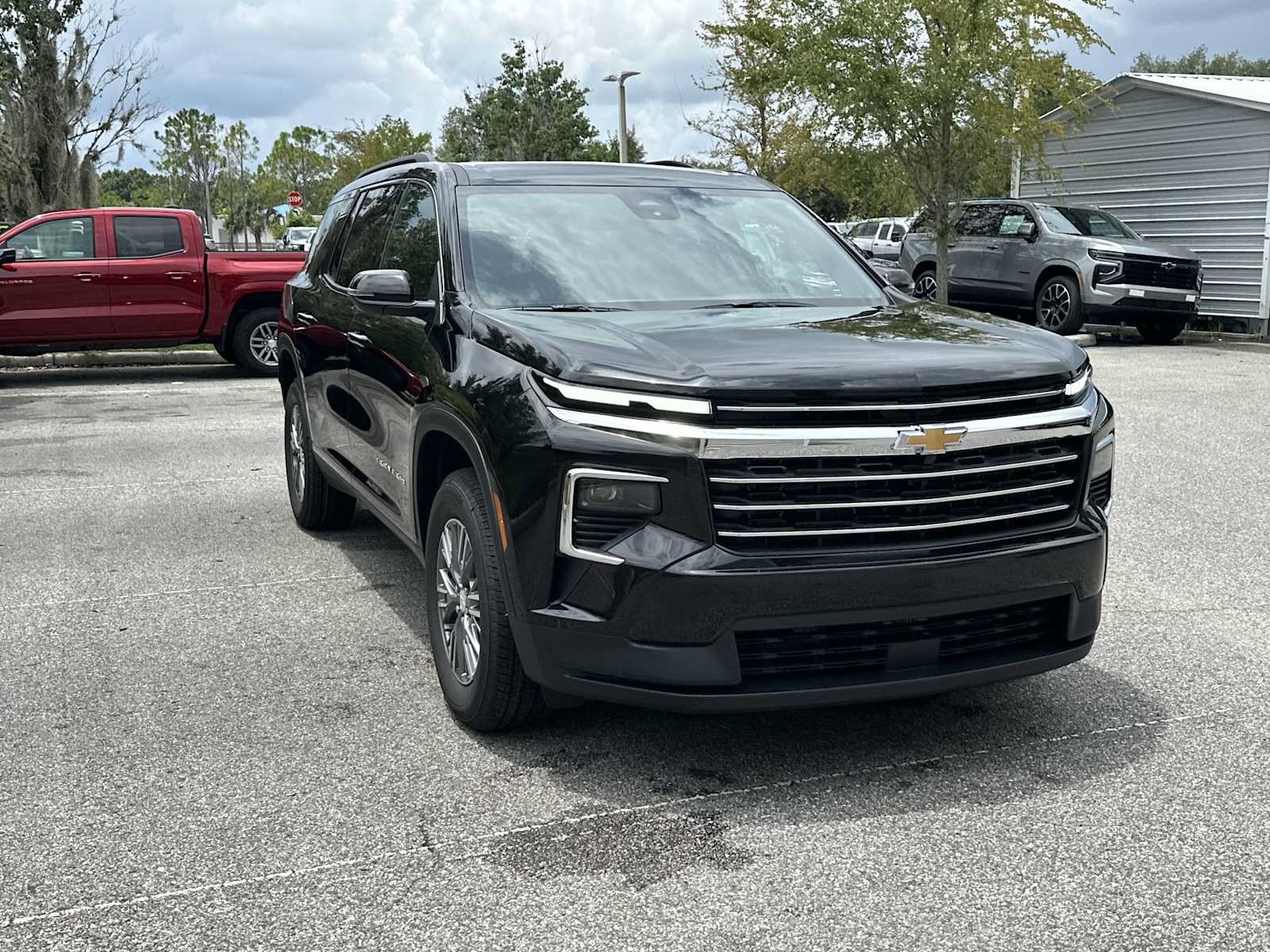 New 2026 Chevrolet Traverse LT w/ LPO, Floor Liner Package FWD image 8