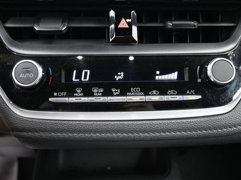 Used 2024 Toyota Corolla SE FWD image 24