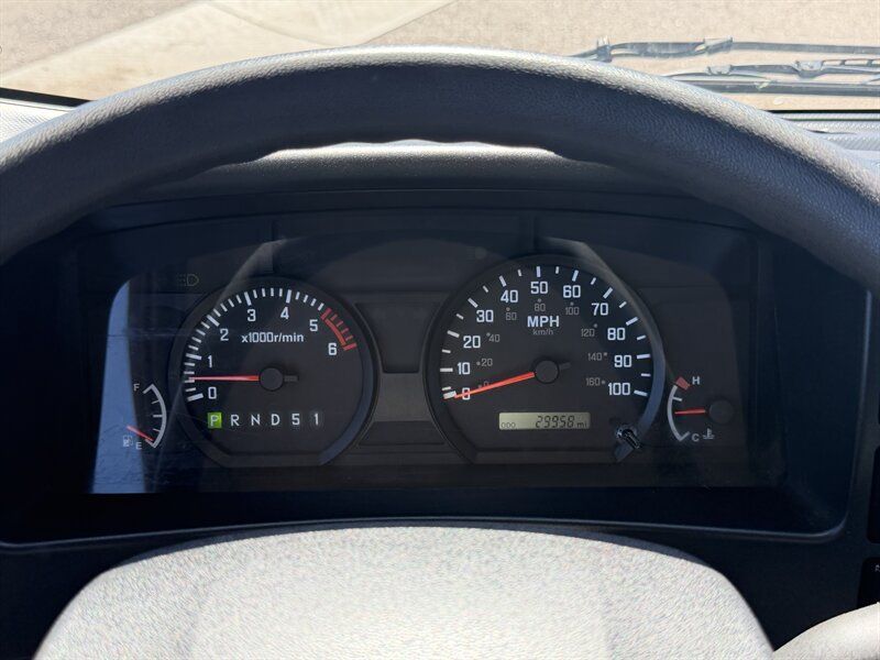 Used 2025 Isuzu NPR RWD image 13