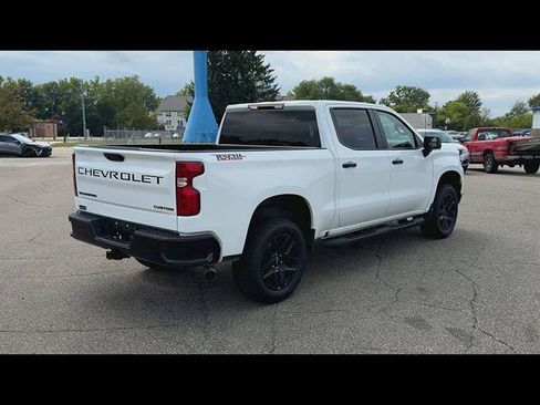 Used 2025 Chevrolet Silverado 1500 Custom Trail Boss w/ Turbomax Blackout Package AWD/4WD image 52