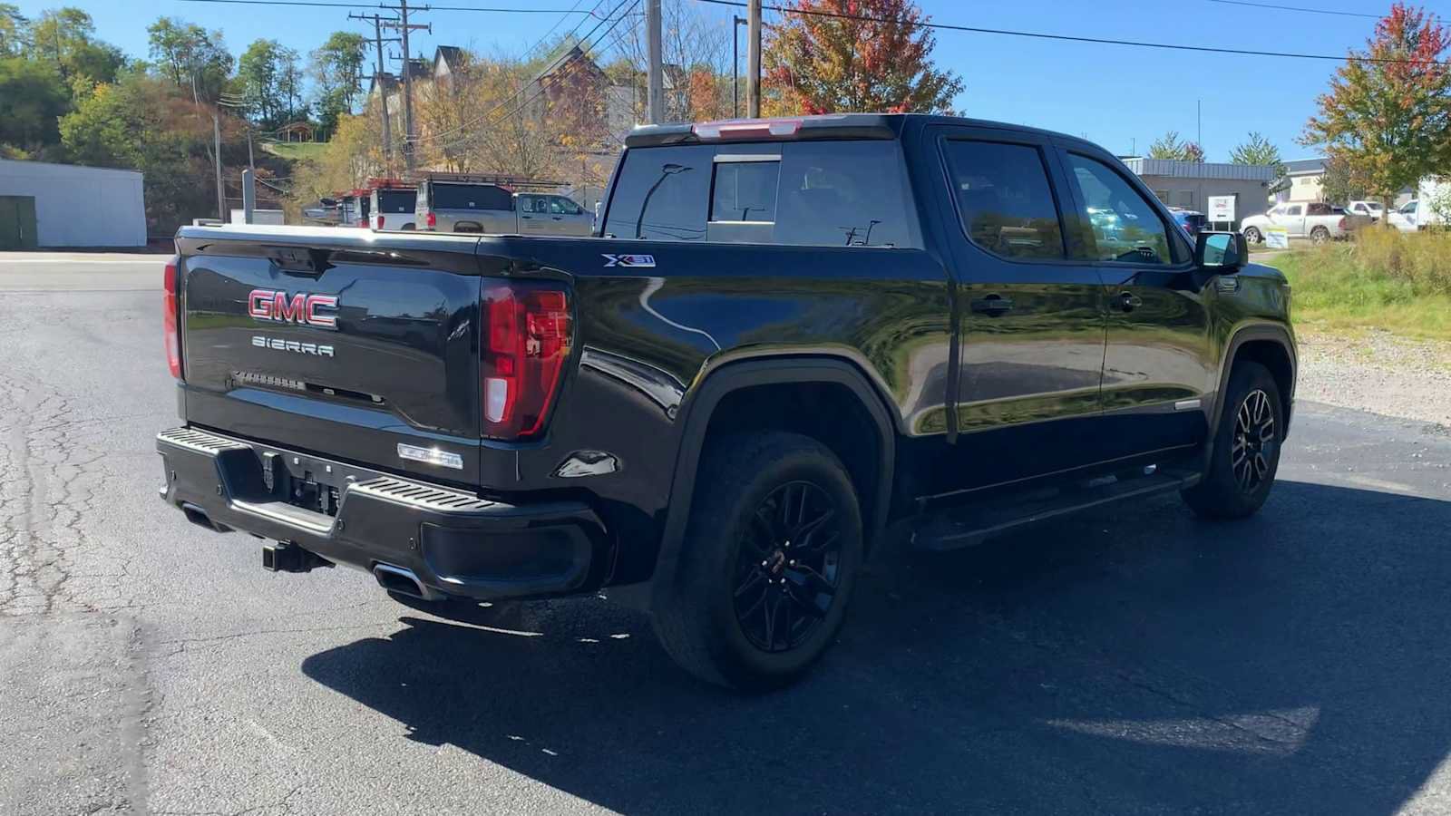 Used 2023 GMC Sierra 1500 Elevation w/ Elevation Premium Package AWD/4WD image 8