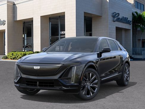 New 2026 Cadillac Lyriq Signature Sport w/ Nappa Leather Package RWD image 6