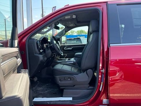 New 2026 Chevrolet Silverado 3500 LTZ w/ LTZ Plus Package AWD/4WD image 7