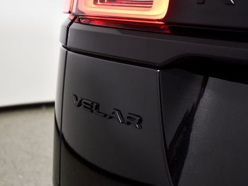 Used 2022 Land Rover Range Rover Velar R-Dynamic S image 14