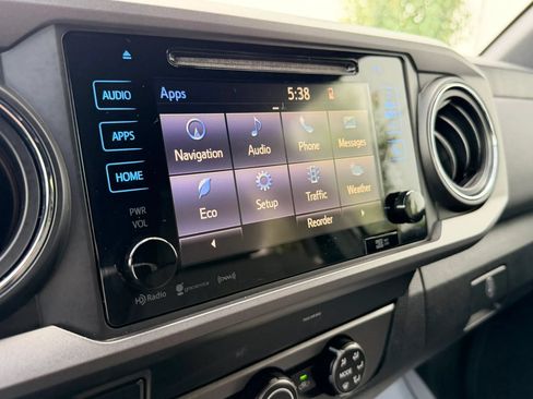 Used 2019 Toyota Tacoma TRD Off-Road AWD/4WD image 28