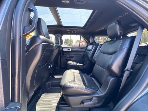 Used 2020 Ford Explorer ST w/ Premium Technology Package AWD/4WD image 16