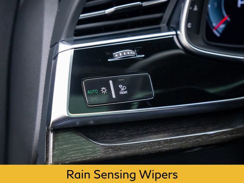 Used 2024 Audi Q8 Prestige w/ Prestige Package image 20