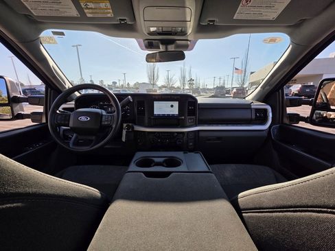 Used 2024 Ford F250 XLT image 17