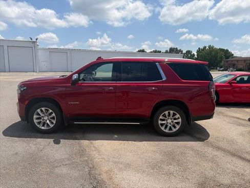 Used 2023 Chevrolet Tahoe Premier AWD/4WD image 3