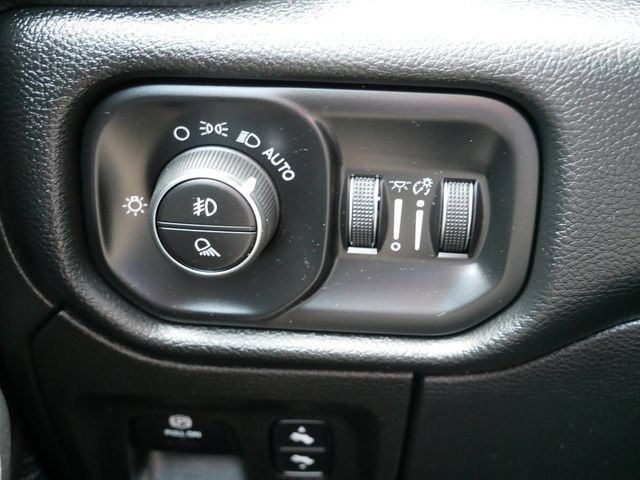Used 2019 RAM 1500 Big Horn AWD/4WD image 26