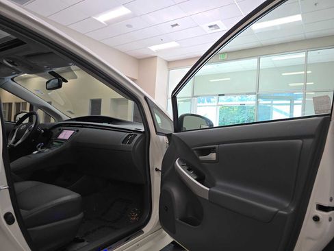 Used 2010 Toyota Prius Five FWD image 27