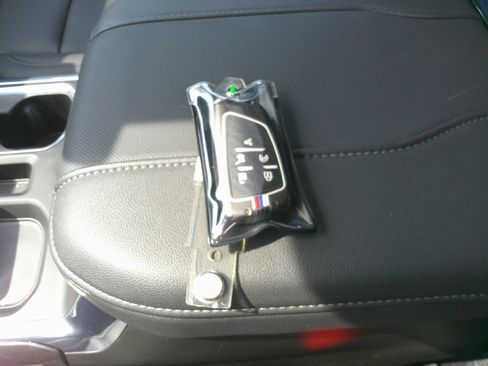 Used 2024 Chevrolet Silverado 1500 LTZ w/ LTZ Premium Package image 41