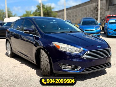 Used 2016 Ford Focus Titanium w/ Exterior Protection Package FWD image 10