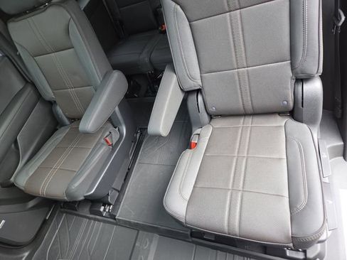 New 2026 Chevrolet Suburban High Country image 31