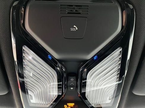 Used 2023 BMW X5 sDrive40i image 21