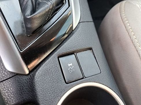 Used 2019 Toyota Corolla LE image 26