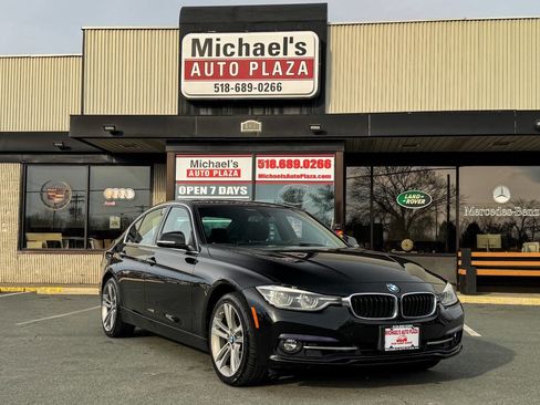 Used 2018 BMW 330i xDrive Sedan image 2