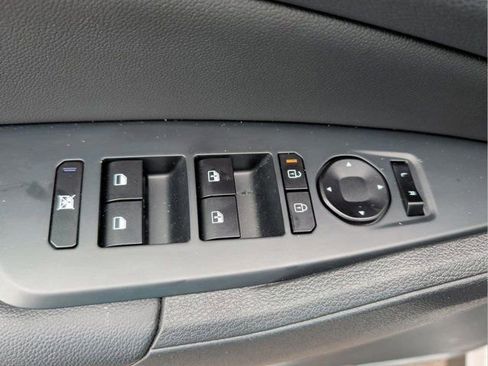 New 2026 Kia Sportage EX FWD image 28