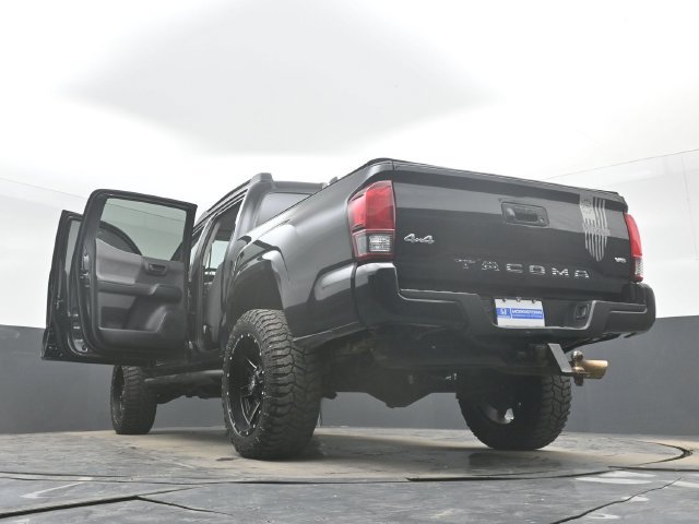 Used 2021 Toyota Tacoma SR AWD/4WD image 52