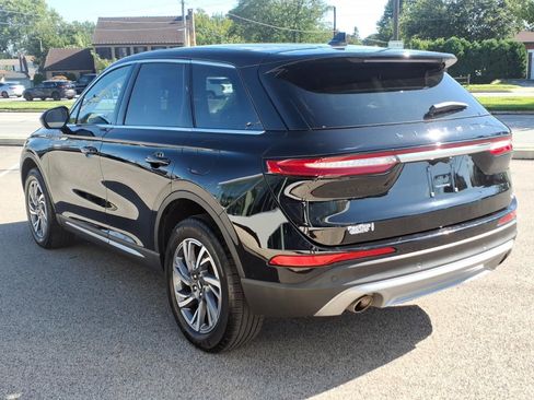 Certified 2024 Lincoln Corsair AWD image 6