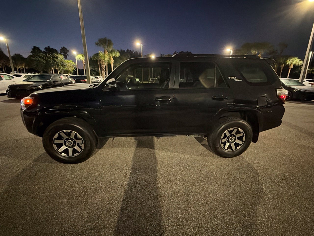 Used 2024 Toyota 4Runner TRD Off-Road Premium w/ Moonroof Package AWD/4WD image 2
