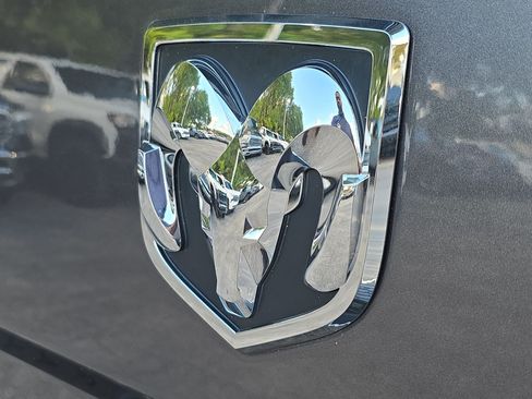 Used 2024 RAM 1500 Classic SLT AWD/4WD image 9