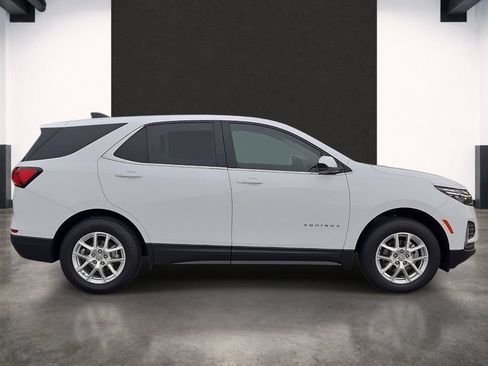 Used 2024 Chevrolet Equinox LT AWD/4WD image 5