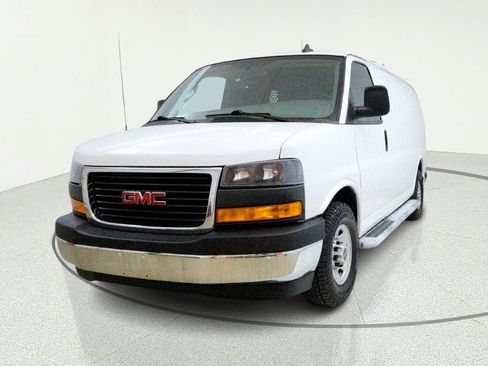 Used 2020 GMC Savana 2500 w/ Driver Convenience Package RWD image 2