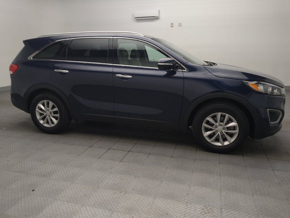 Used 2018 Kia Sorento FWD V6 image 11