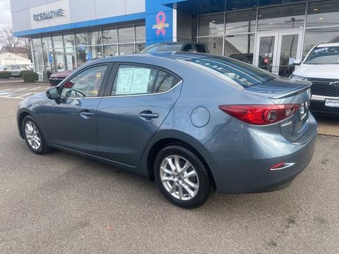 Used 2016 MAZDA MAZDA3 i Touring image 4