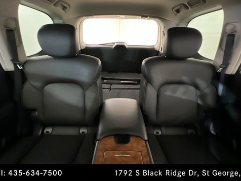 Used 2022 Nissan Armada SL w/ Captain's Chairs Package AWD/4WD image 25