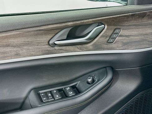 New 2026 Jeep Grand Cherokee L Limited AWD/4WD image 23