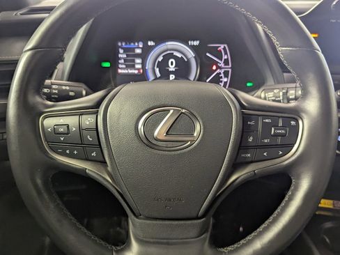 Used 2024 Lexus UX 250h FWD w/ Premium Package image 16