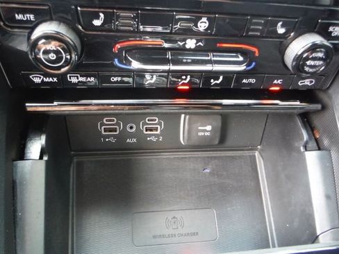 Certified 2024 Jeep Grand Cherokee Altitude AWD/4WD image 21