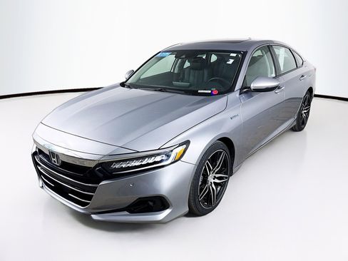 Certified 2022 Honda Accord Touring image 4