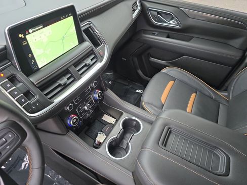 Used 2024 GMC Yukon XL AT4 w/ Technology Package image 27