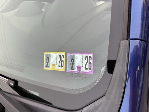 Used 2010 Honda Fit Sport image 23