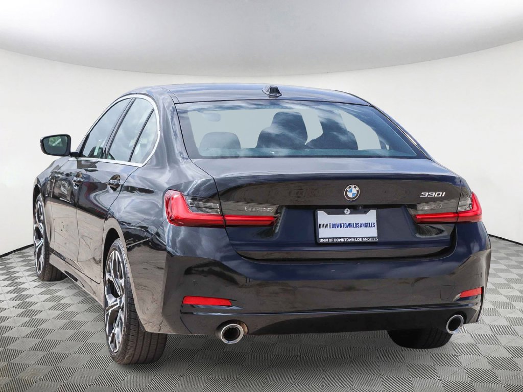 Used 2026 BMW 330i Sedan RWD image 8