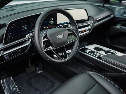 Used 2024 Cadillac Lyriq Tech image 19