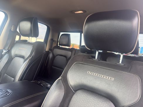 Used 2019 RAM 1500 Laramie AWD/4WD image 29