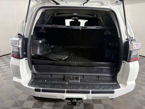 Used 2020 Toyota 4Runner Venture AWD/4WD image 29