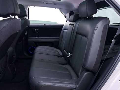 Used 2025 Hyundai Ioniq 5 Limited RWD image 41