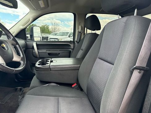 Used 2012 Chevrolet Silverado 2500 LT w/ Custom Sport Truck Package AWD/4WD image 26