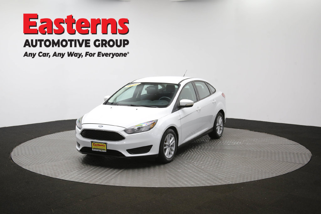 Used 2018 Ford Focus SE w/ Cold Weather Package FWD image 54