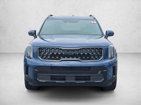 Used 2025 Kia Telluride EX X-Line AWD/4WD image 2