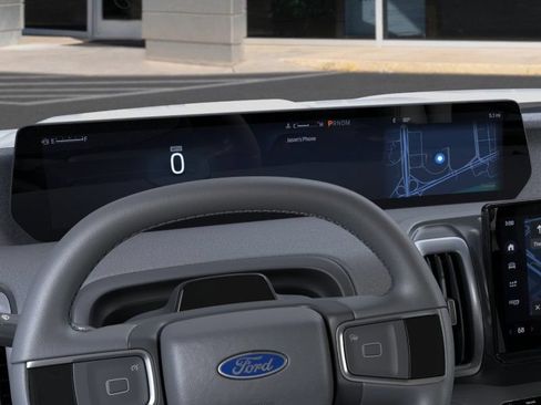 Used 2025 Ford Expedition Active AWD/4WD image 13