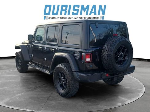 Used 2024 Jeep Wrangler Unlimited image 4