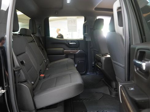 Certified 2022 Chevrolet Silverado 1500 RST w/ LPO, Blackout Package AWD/4WD image 30