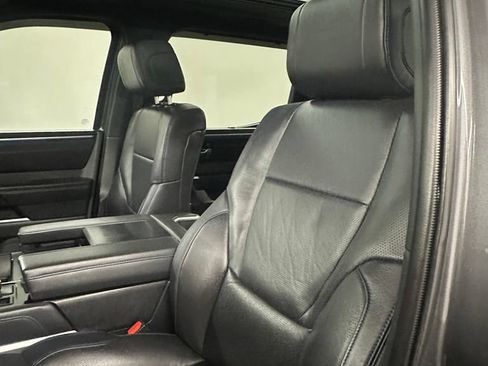 Used 2024 Toyota Tundra Platinum AWD/4WD image 12